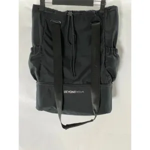 BEYOND YOGA Women's Black Convertible Gym Bag