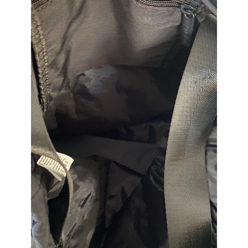 BEYOND YOGA Women's Black Convertible Gym Bag