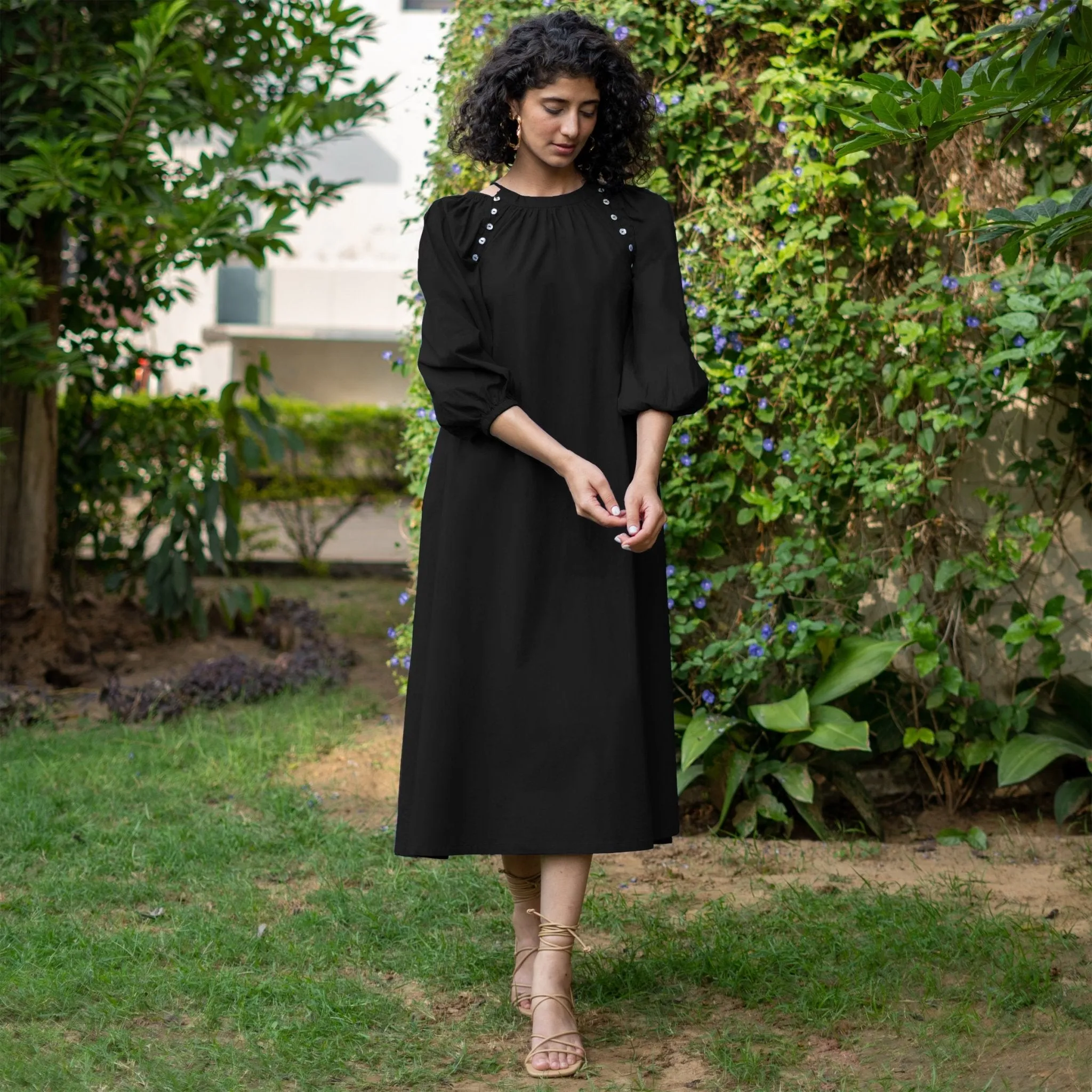 Black Cotton Poplin A-Line Detachable Sleeve Flared Midi Dress