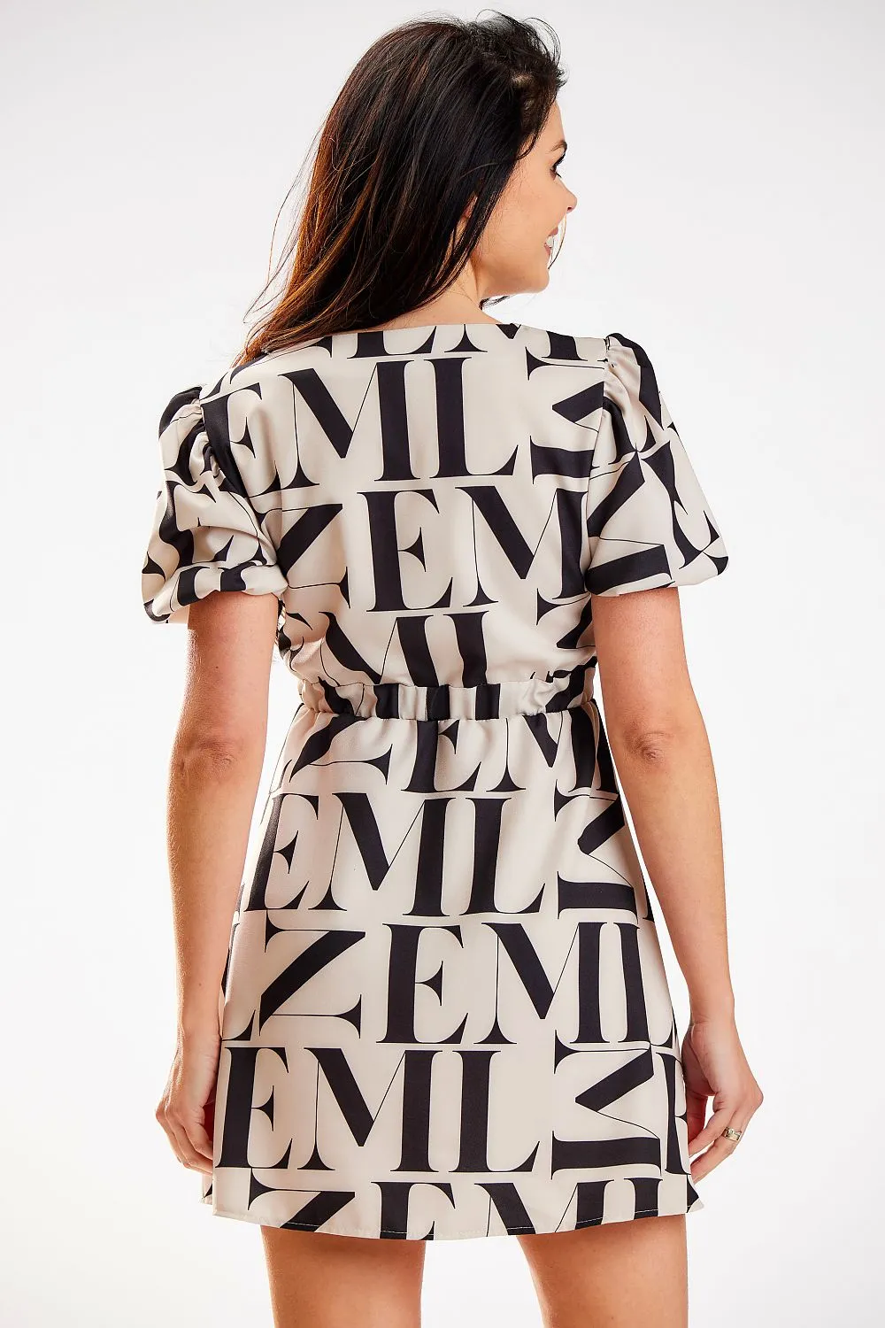 Elegant Beige Crepe Mini Dress with Heart Neckline and Elastic Waist - Daydress Awama