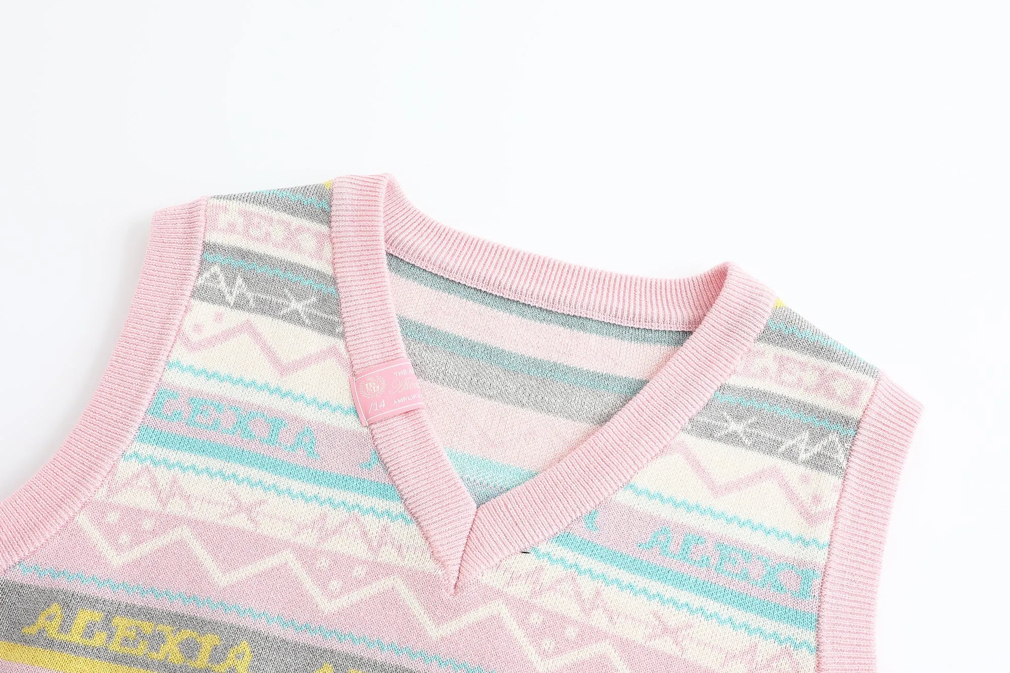 Embossed Knit Tank Top in Pink And Grey