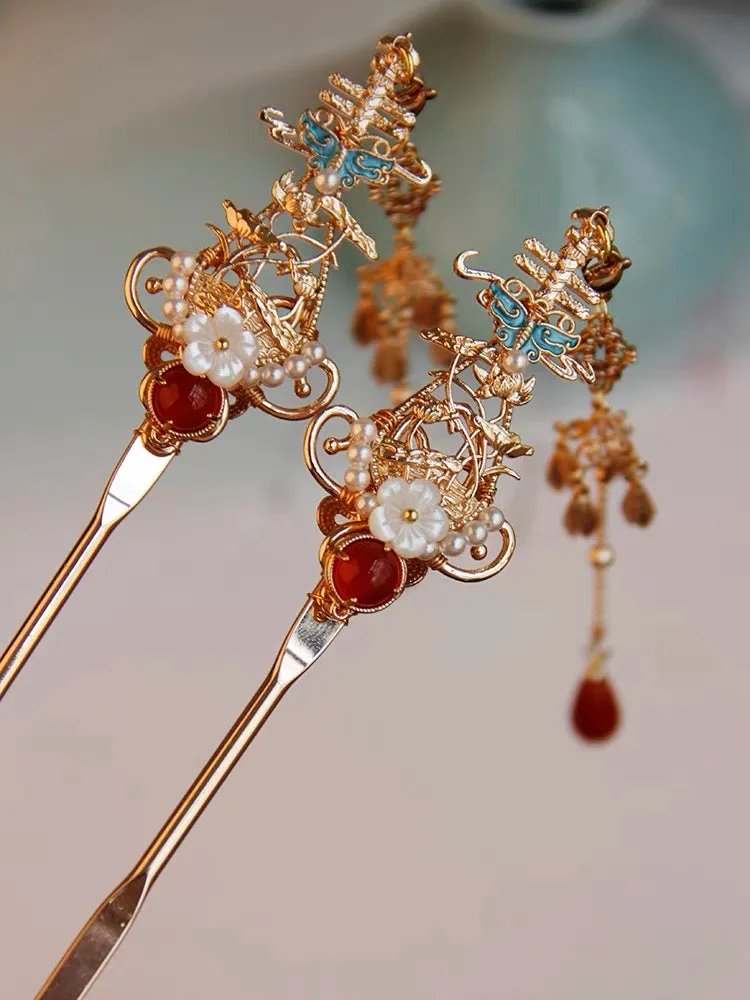 Hair Stick: Pipa