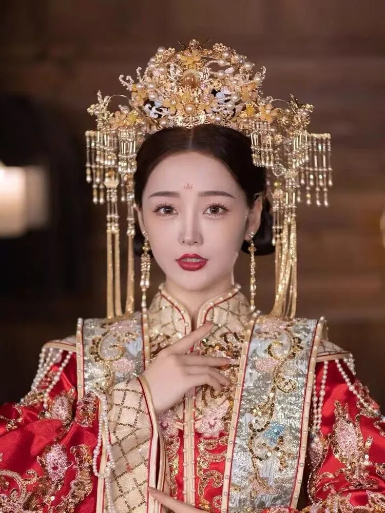 Handmade, traditional Chinese bridal tassel hair Crown & Earrings