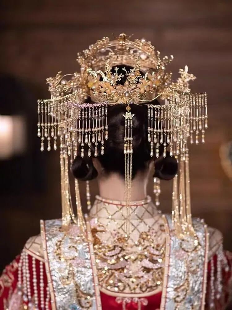 Handmade, traditional Chinese bridal tassel hair Crown & Earrings