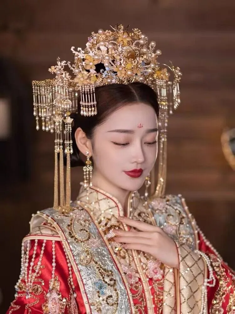Handmade, traditional Chinese bridal tassel hair Crown & Earrings