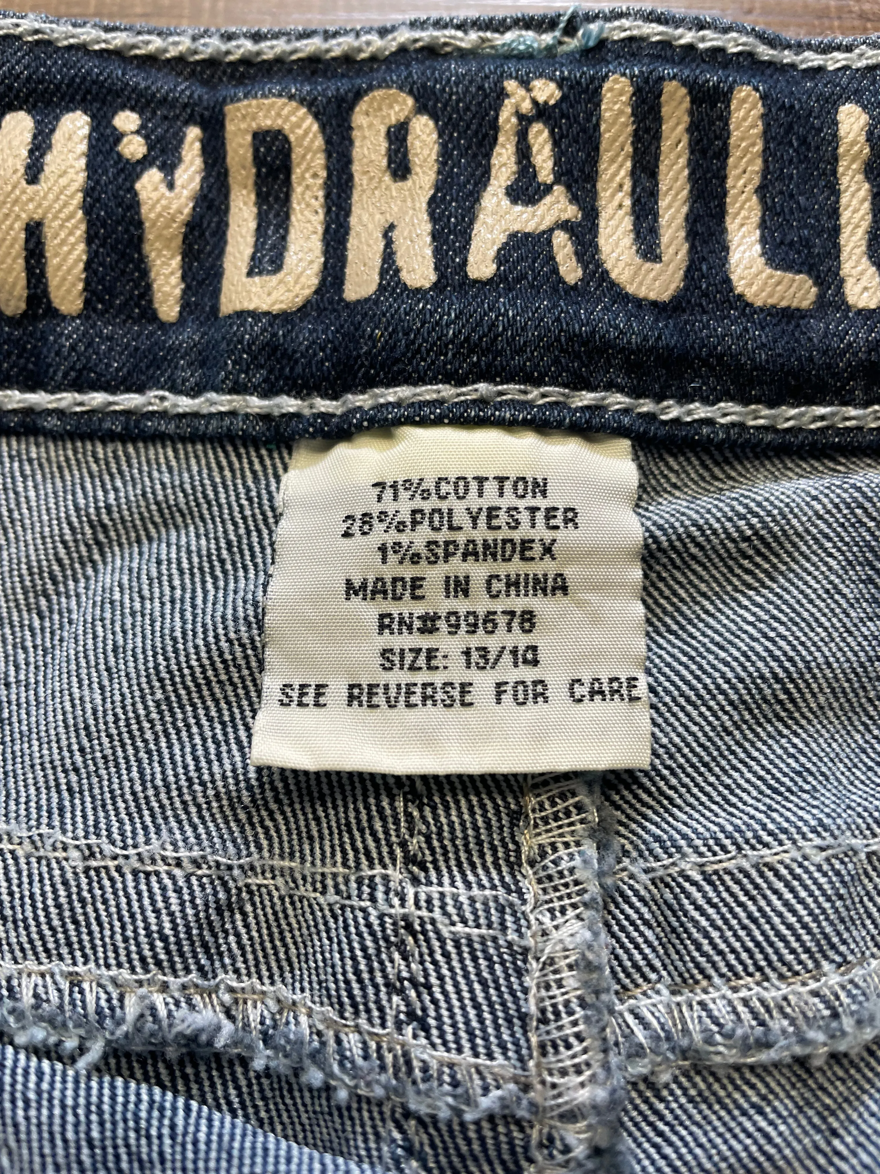 Hydraulic Women's Cuffed Jean Shorts (13/14)