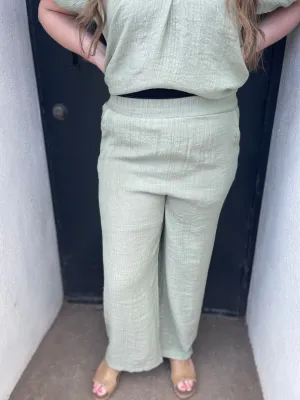 Lightweight High Rise Wide Leg Pants