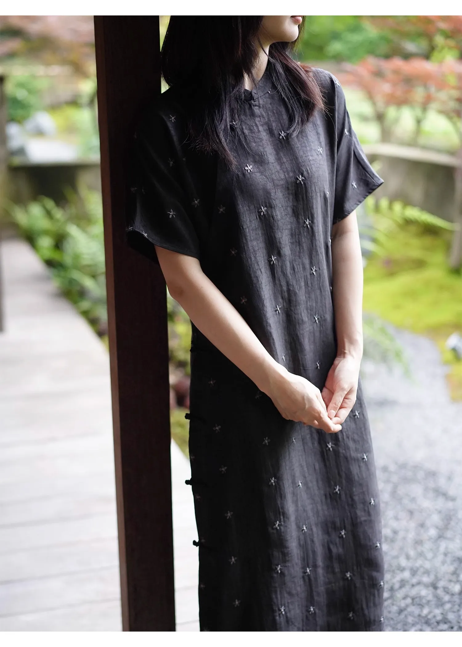 Mana Women Silk Elegance Xiangyun Qipao Dress