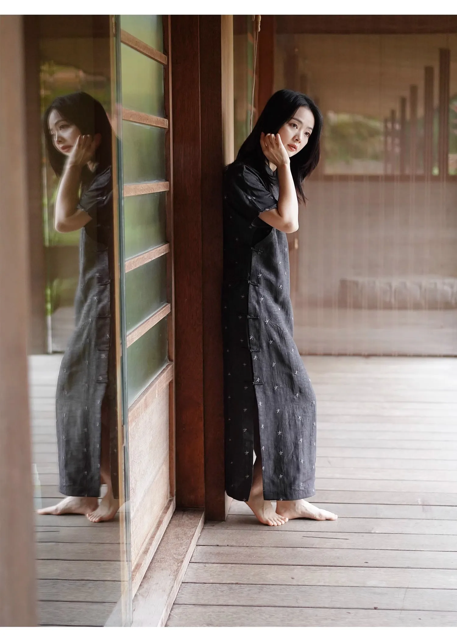Mana Women Silk Elegance Xiangyun Qipao Dress