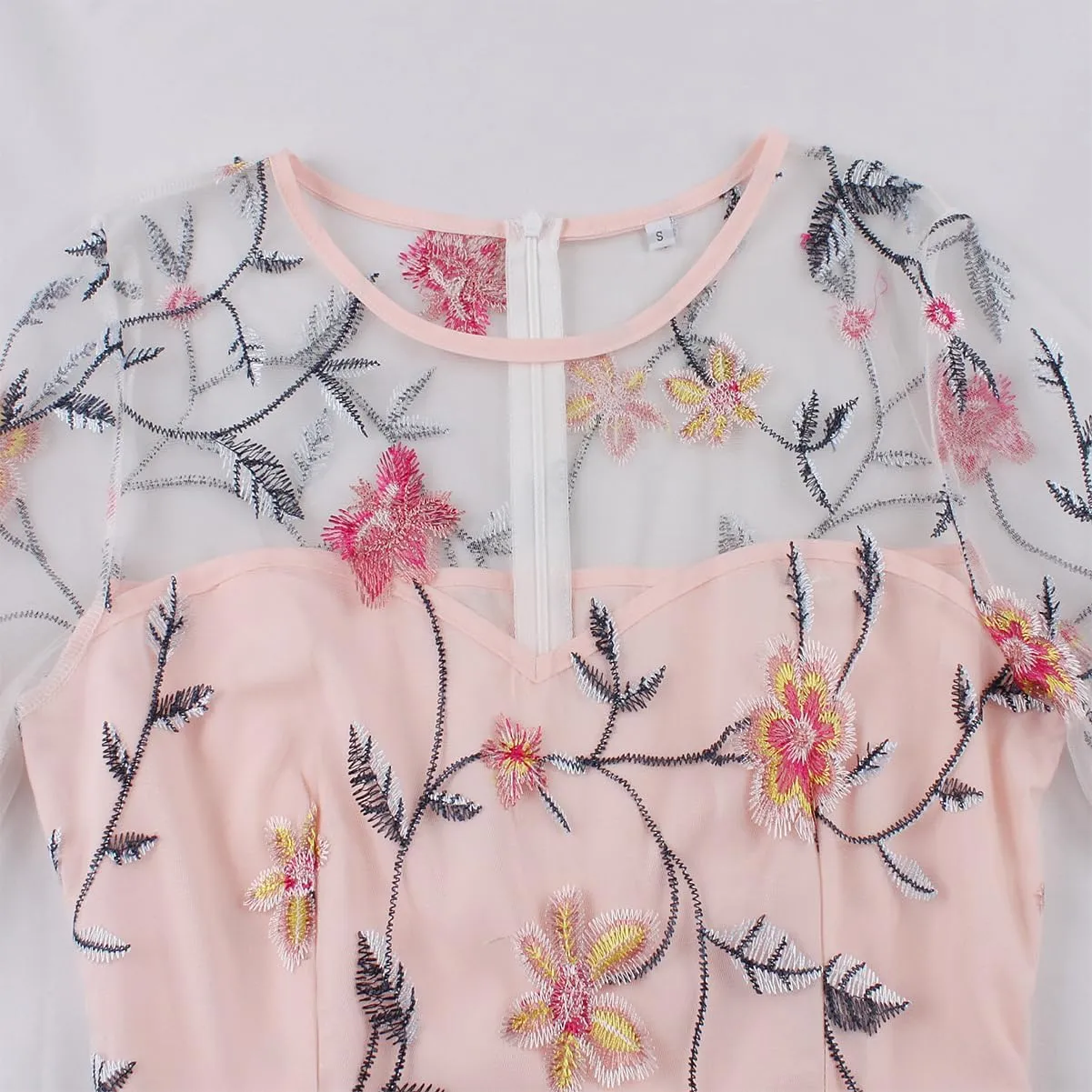 Mesh 3/4 Sleeve Floral Embroidery Dress for Women Flower Embroidered Tulle Prom Dress Illusion Cutout Back Homecoming Dresses