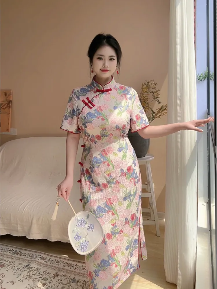 Nainai 奶奶 Grandma's Vintage Inspired Floral Short Sleeve Qipao