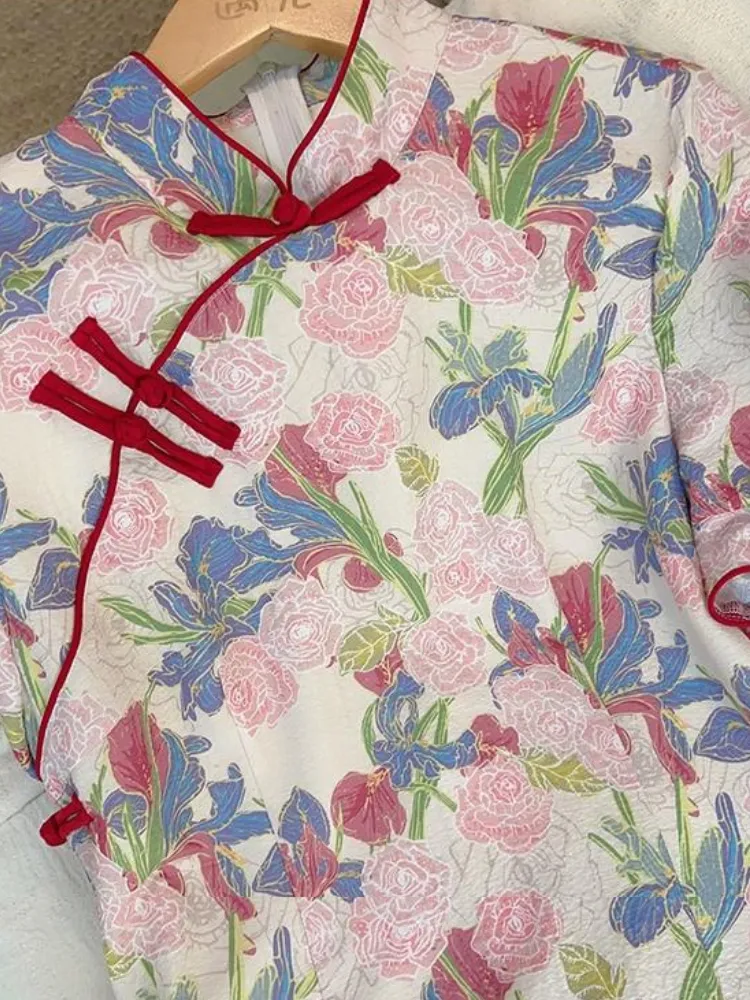 Nainai 奶奶 Grandma's Vintage Inspired Floral Short Sleeve Qipao