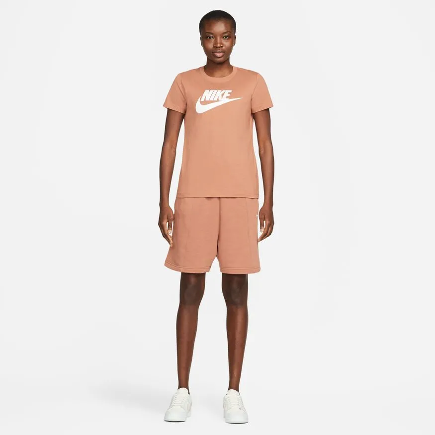 Nike Sportswear Essential T-Shirt