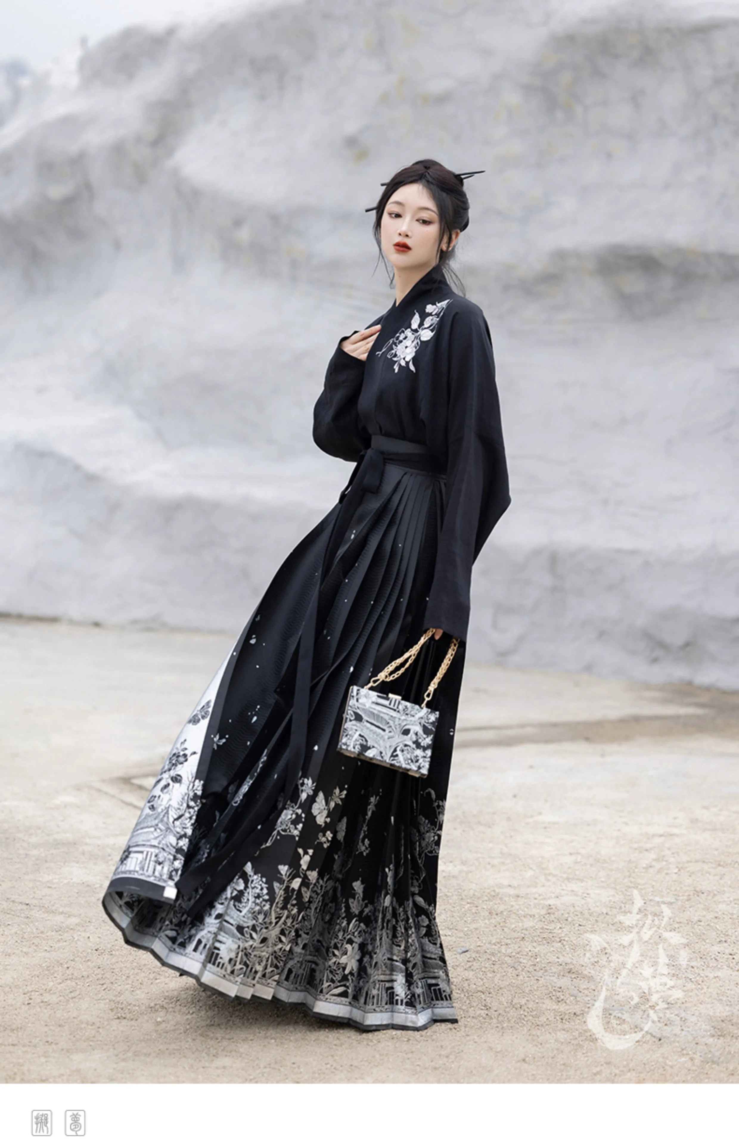 Original imitation luodian horse face skirt, new Chinese style, daily work, improved short-sleeved Hanfu summer