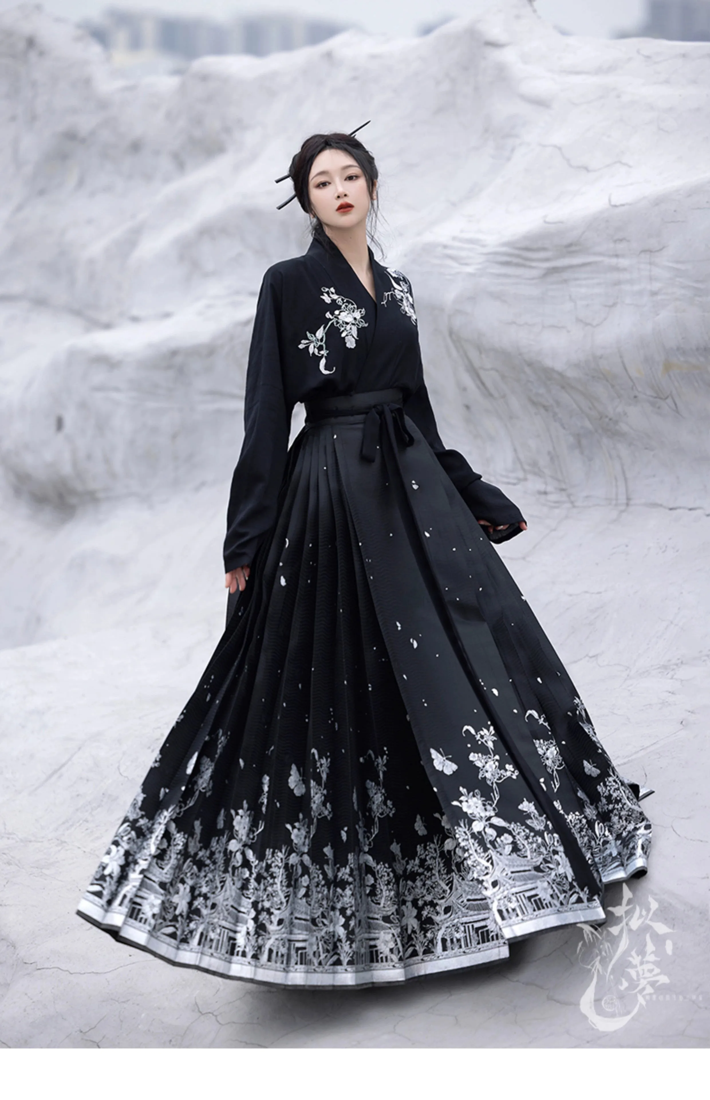 Original imitation luodian horse face skirt, new Chinese style, daily work, improved short-sleeved Hanfu summer
