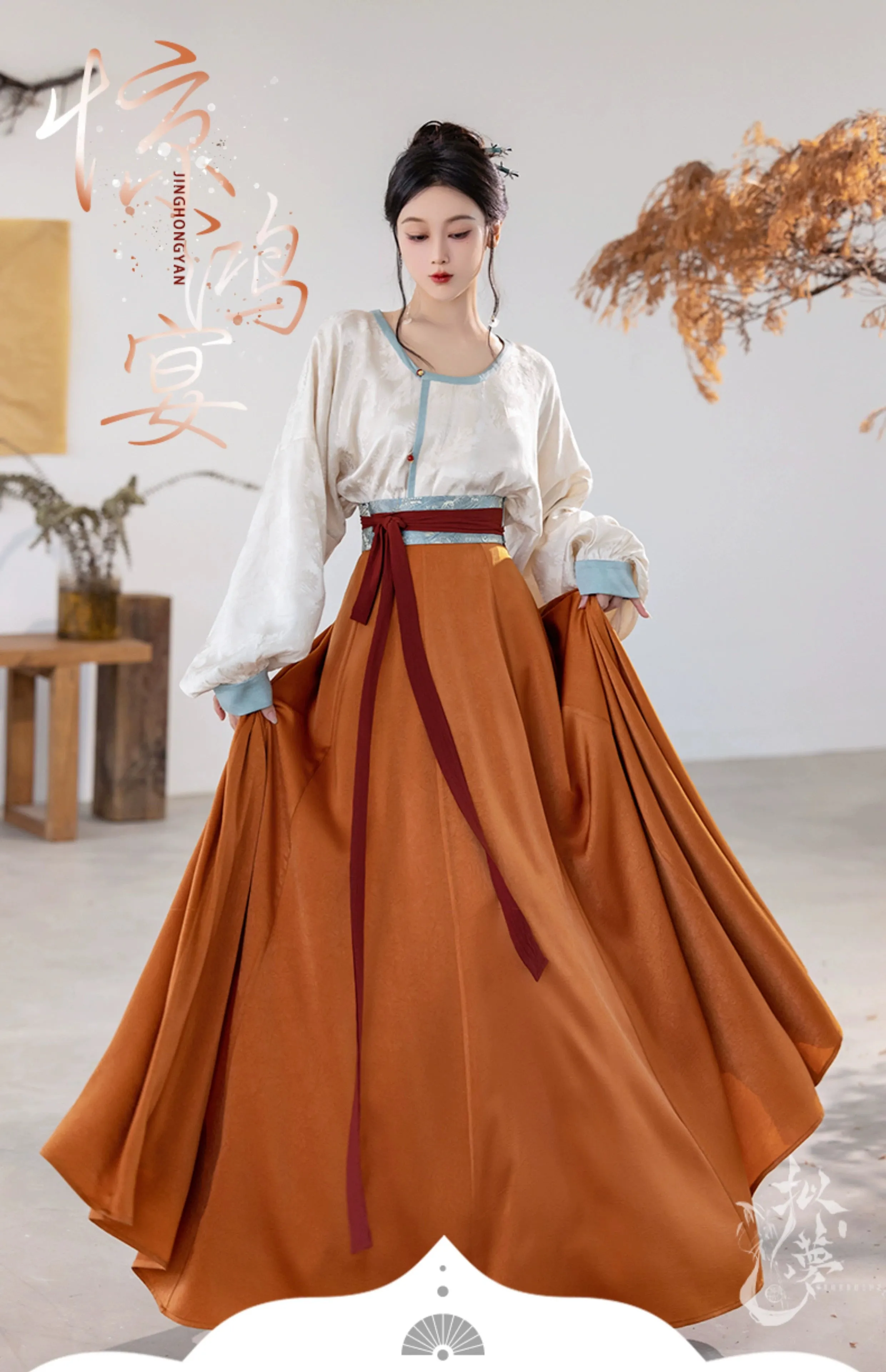 the Tang style is breathable, the silk neck, the round neck shirt, the ten broken skirts, the summer