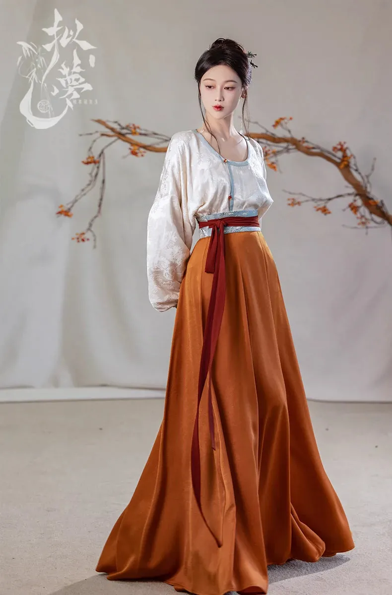 the Tang style is breathable, the silk neck, the round neck shirt, the ten broken skirts, the summer