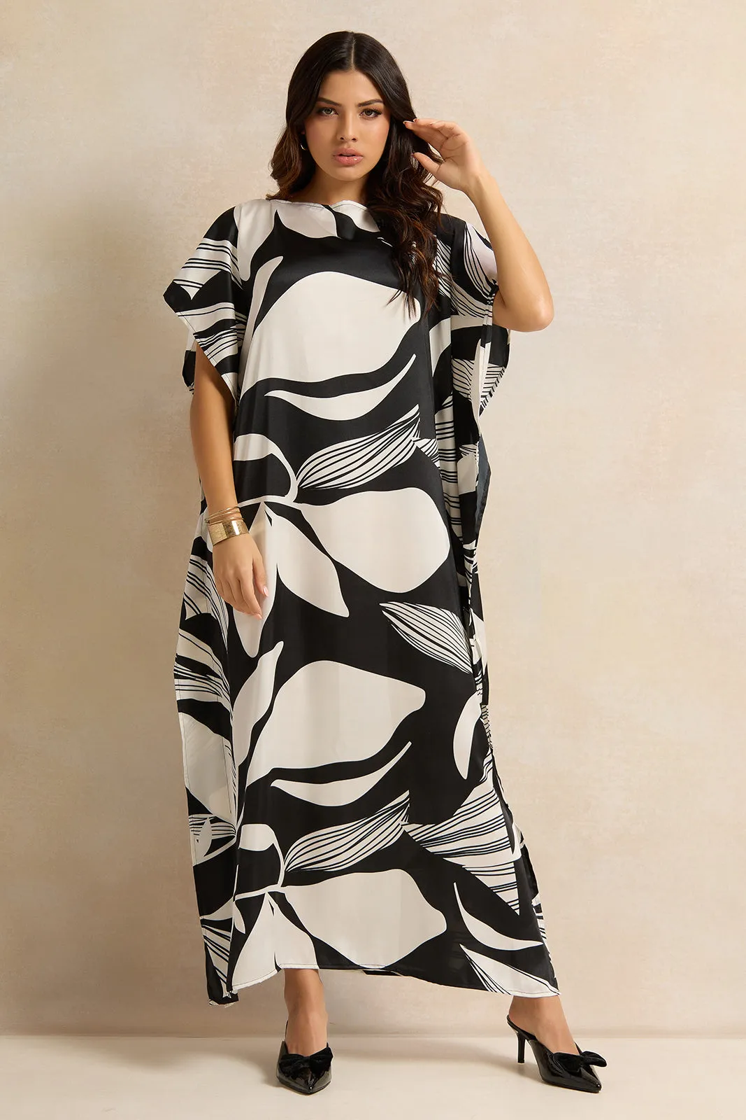 Women Black And White Placement Mono Print Shift Kimono Dress