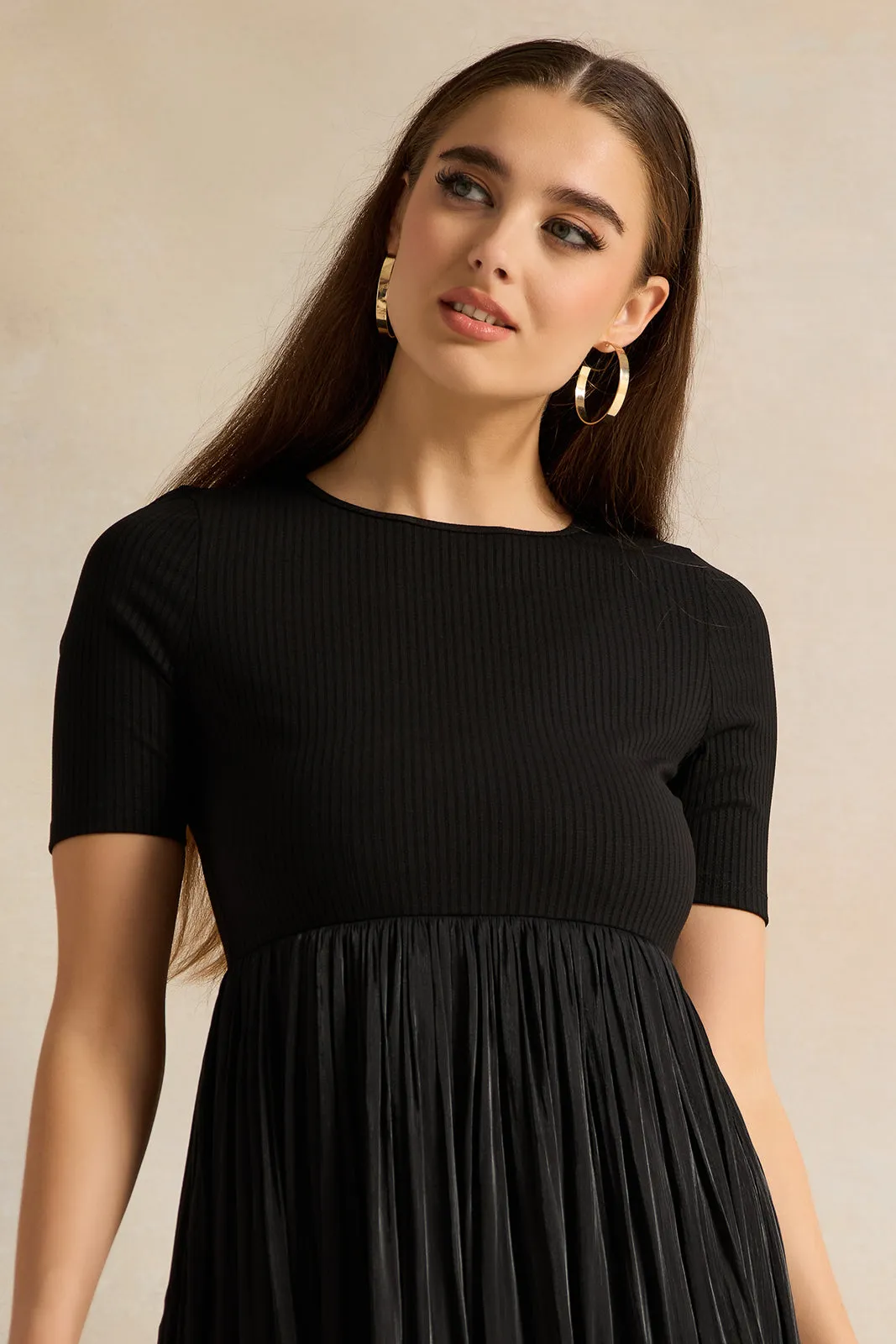 Women Black Short Sleeve Dress