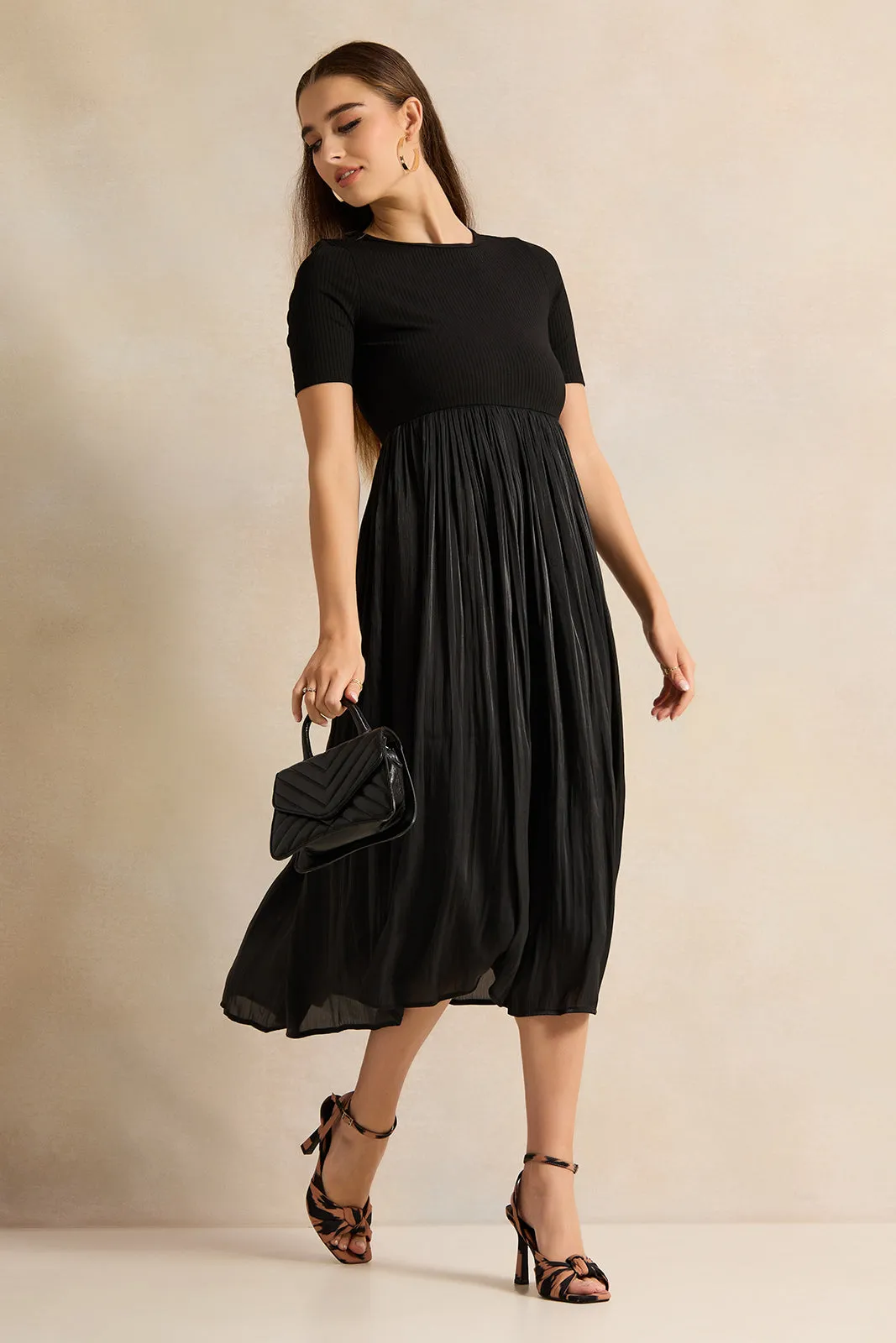Women Black Short Sleeve Dress