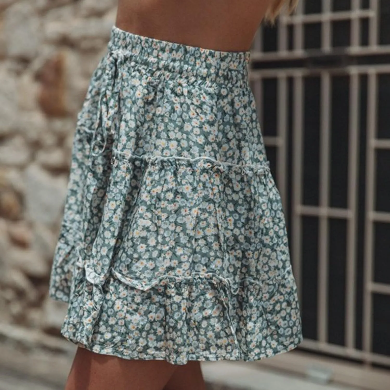 Women Elastic Waist Mini Skirts Floral Printed Pleated Ruffle Hem Flowy A Line Skirt Beach Vacation Skorts